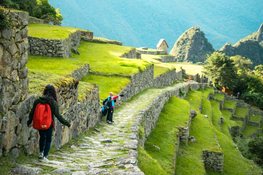 Sacred Valley Tour, Short Inca Trail & Mountain of Colors 4 Days and 3 Nights