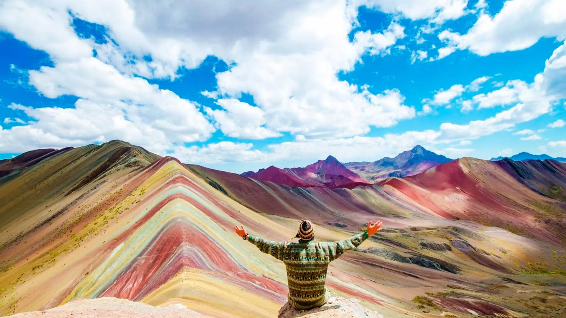 3 Days, 2 Nights: Sacred Valley, Machu Picchu & Rainbow Mountain Tour